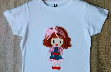 Camiseta personalizada niña vestido denim hecha a mano