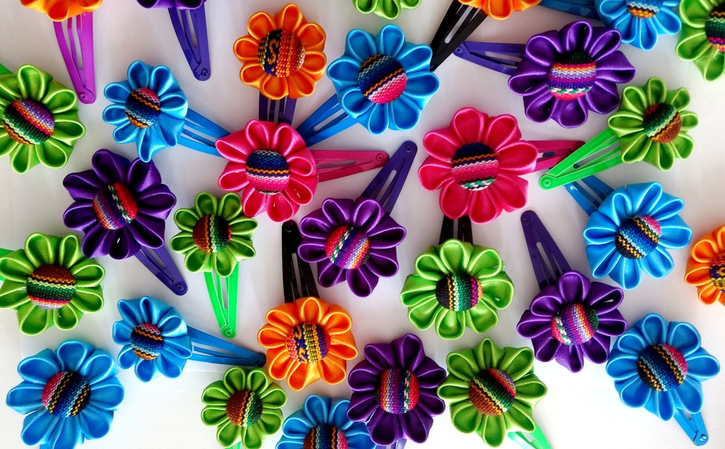 Pinzas multicolor etnicas kanzashi