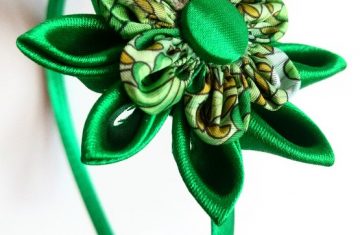 Diadema kanzashi hecha a mano con estampado verde
