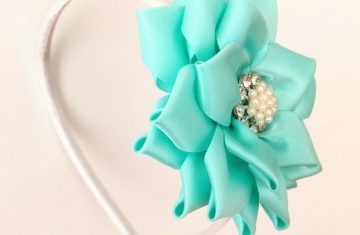 Diadema hecha a mano turquesa kanzashi