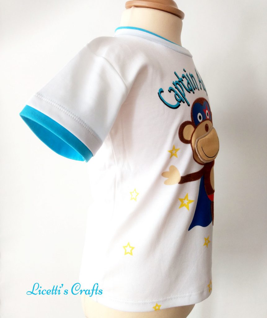 Detalle costado camiseta algodón pima mono super héroe