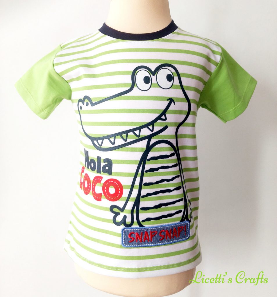 Camiseta cocodrilo con púas en la espalda de algodón pima en verde y azul