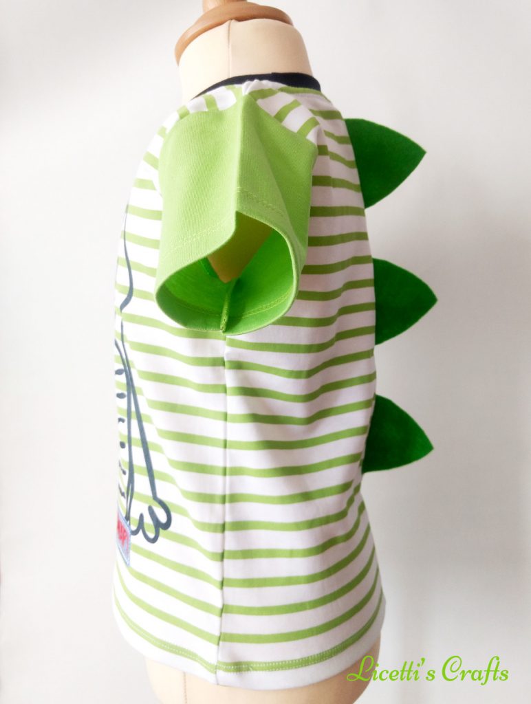 Detalle costado camiseta algodón pima con púas de cocodrilo