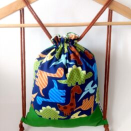mochila hecha a mano dinosaurio infantil