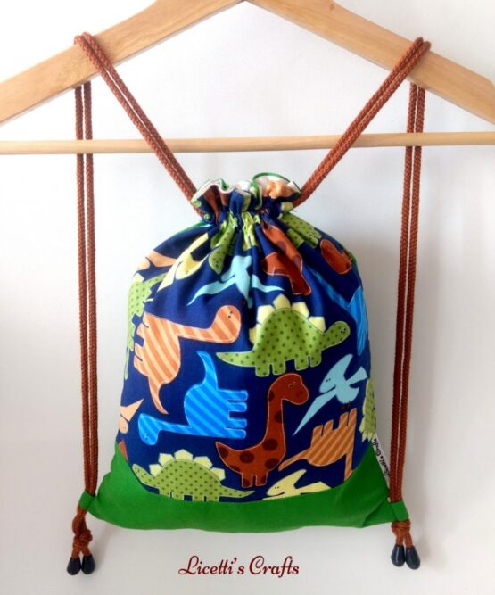 mochila hecha a mano dinosaurio infantil