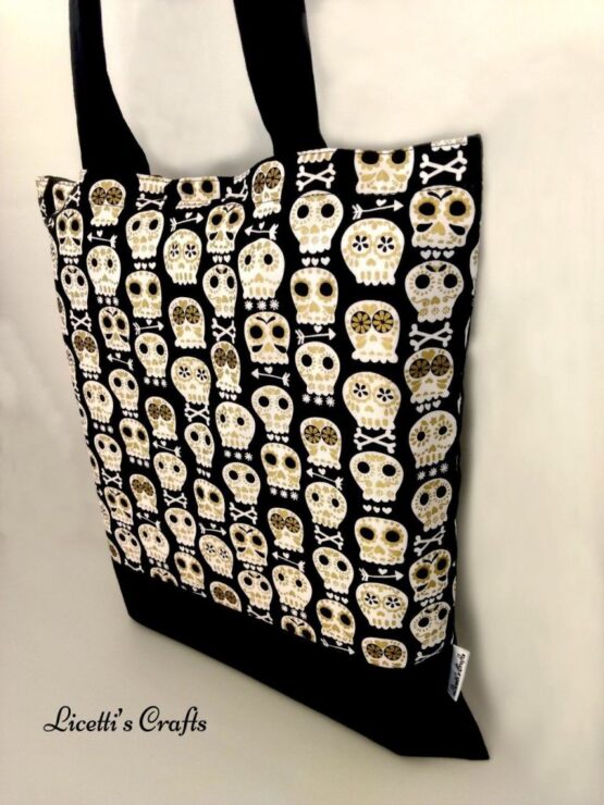 Lateral bolsa tote bag hecha a mano calaveras