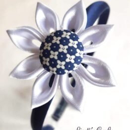 Diadema infantil flor blanca botón marinero