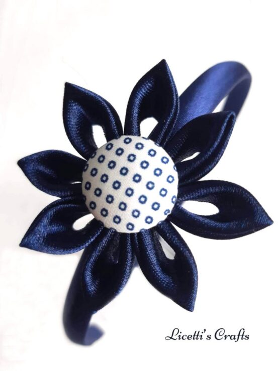 Diadema infantil "Flor azul marino botón círculos"