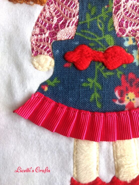 detalle plisado en muñeca relieve para camiseta