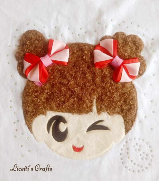 muñeca en relieve con pelo para camiseta wink