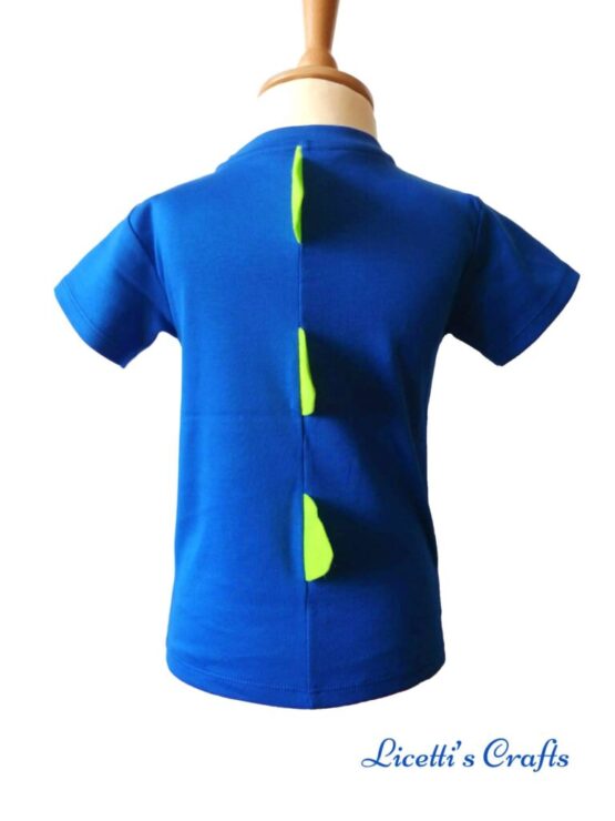 Espalda camiseta púas cocodrilo