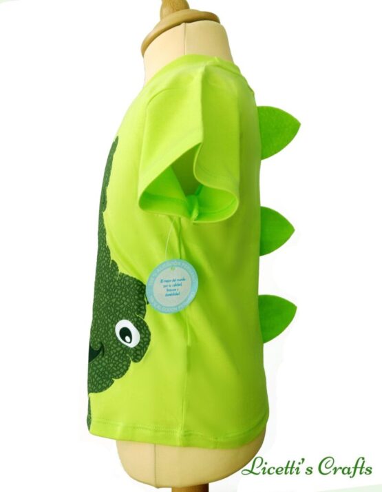 detalle púas camiseta infantil cocodrilo