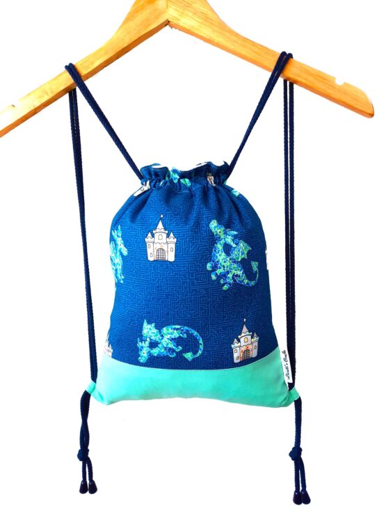 mochila cordon ajustable dragón castillo