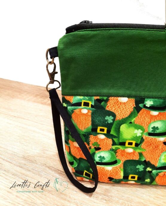 bolso de mano tipo clutch leprechaun