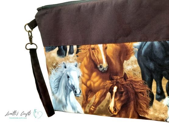 Bolso de mano clutch caballo marrón