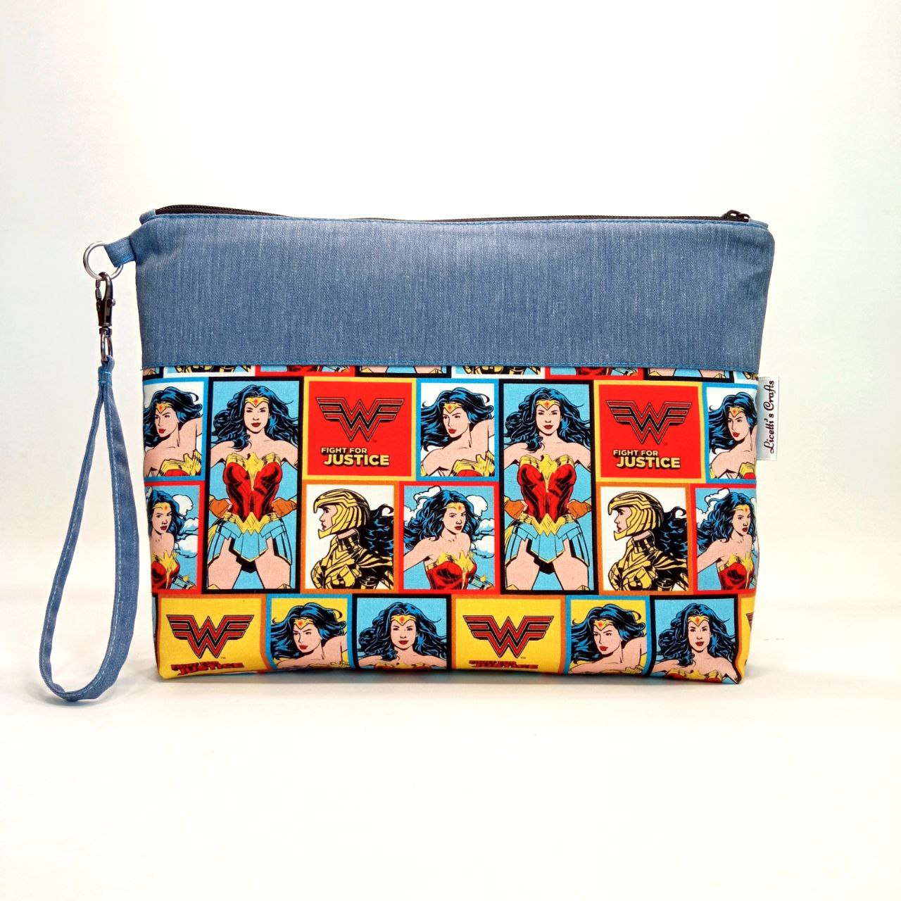 Bolso de mano clutch wonder woman