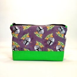 Estuche grande mandalorian y grogu baby yoda verde