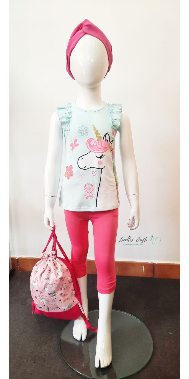 Conjunto camiseta y leggins unicornio