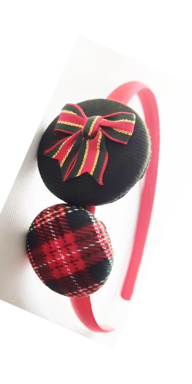 Diadema botón escoces hecha a mano