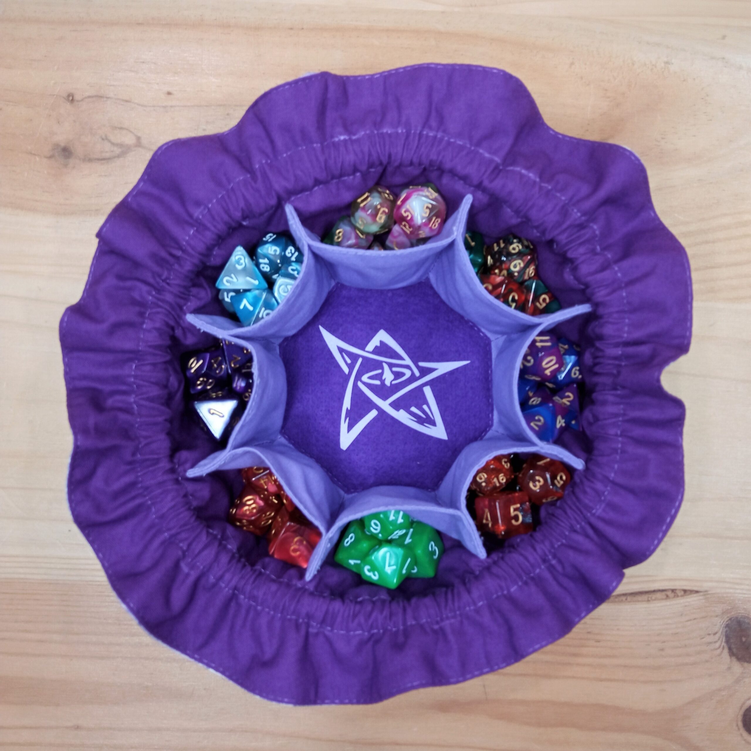 Saco dados morado marca arcana