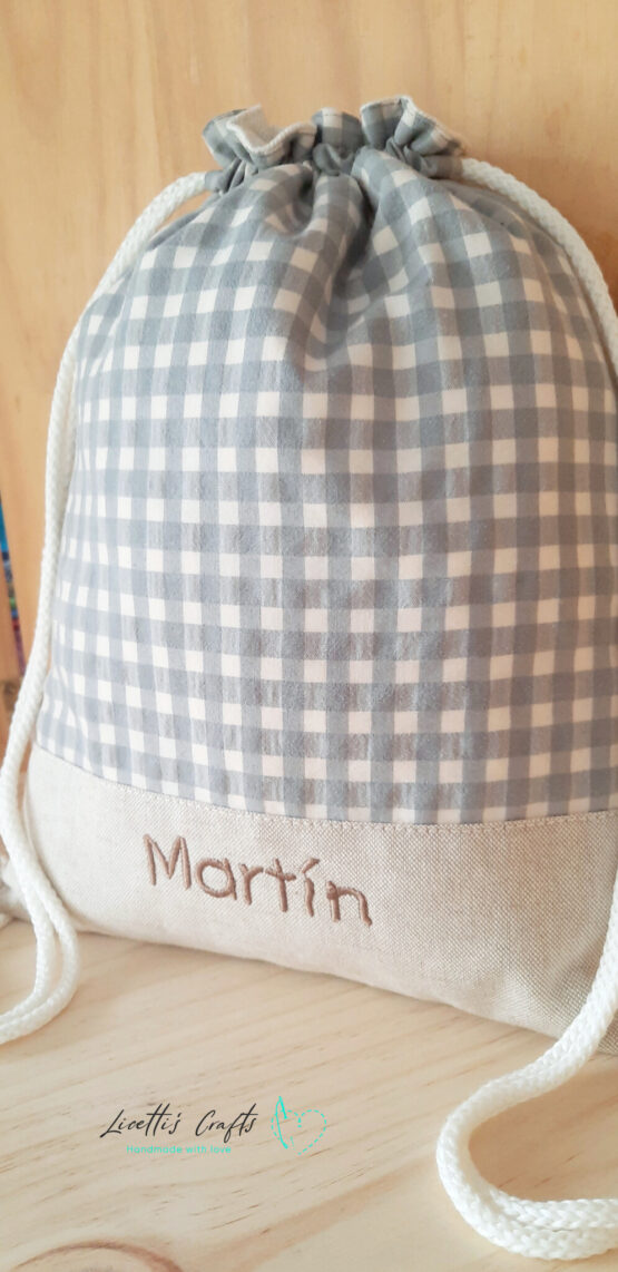 Mochila vichy con nombre bordado - Imagen 5