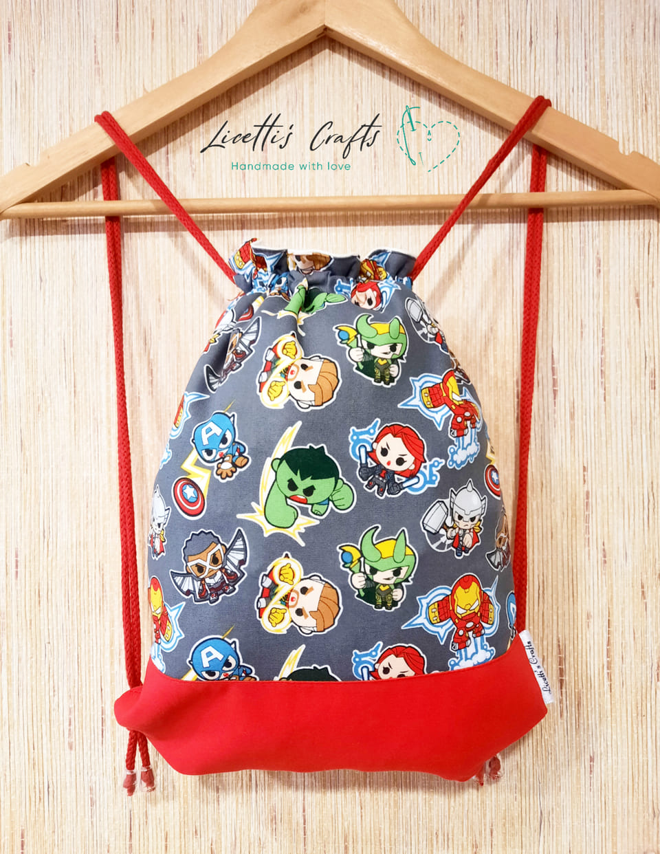 Mochila Avengers personalizada roja de algodón americano tipo saco