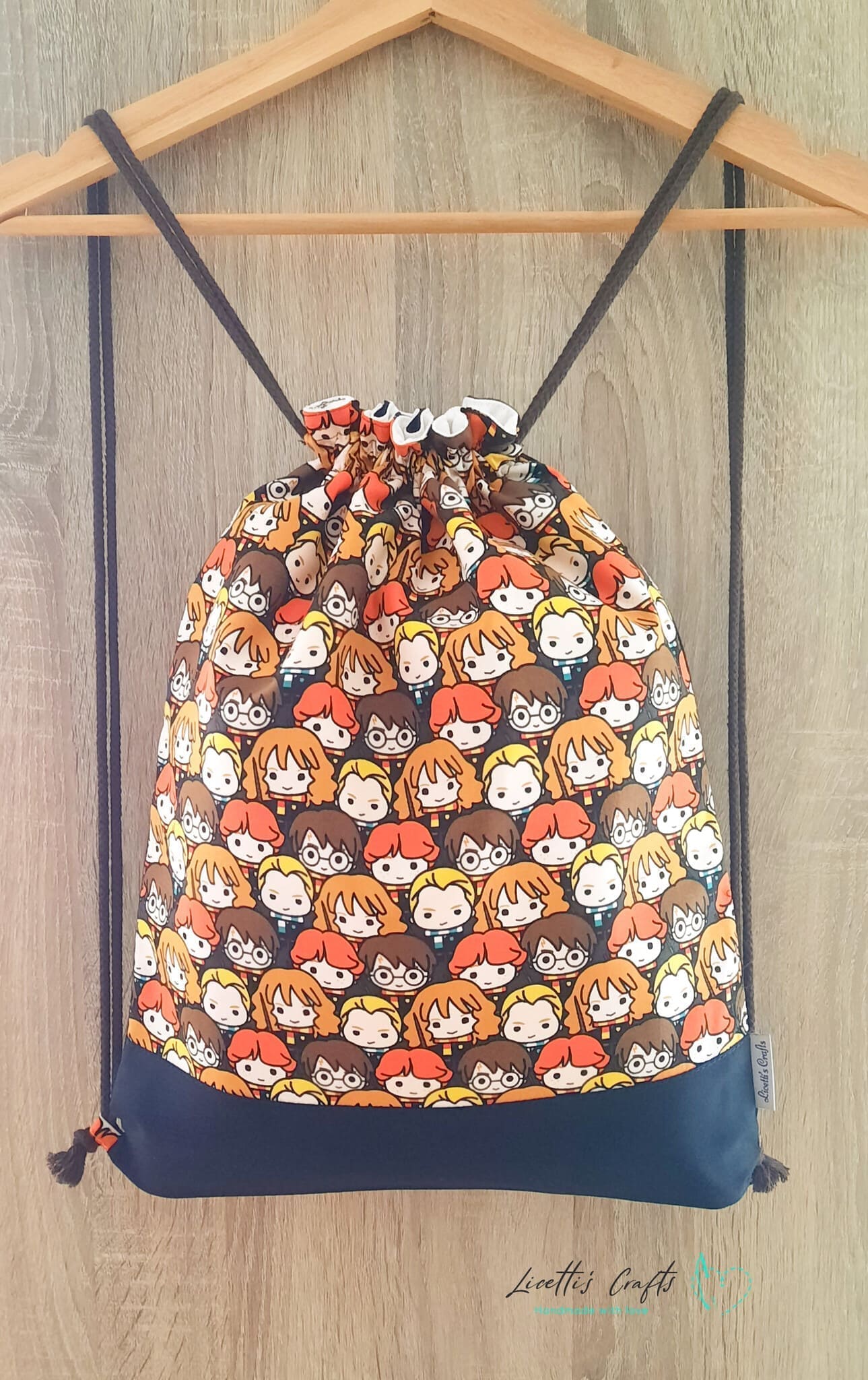 Vista frontal mochila saco Harry Potter kawaii hecha a mano