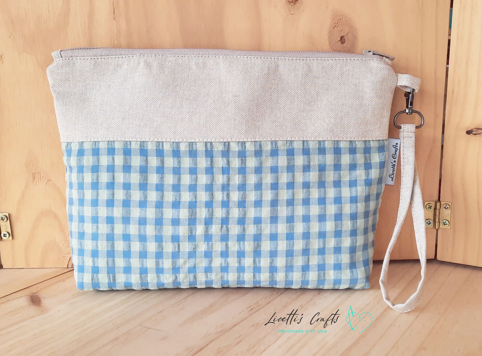 Bolso de mano vichy celeste pastel con asa hecho a mano