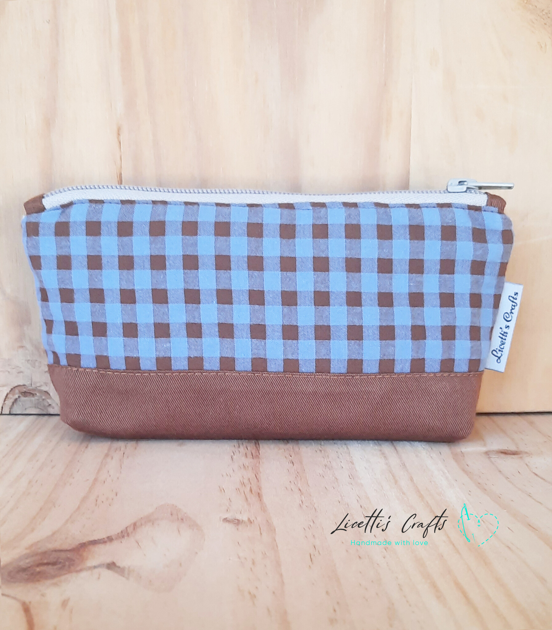 Estuche neceser pequeño de cuadros vichy avellana y azul con base lisa